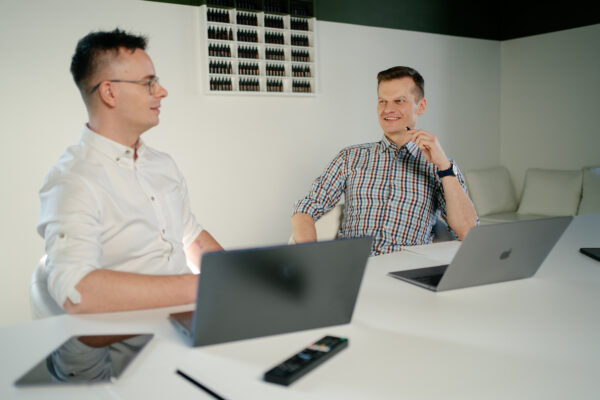 Jak YouTube napędza SEO i Generative AI – strategia widoczności w 2026 roku